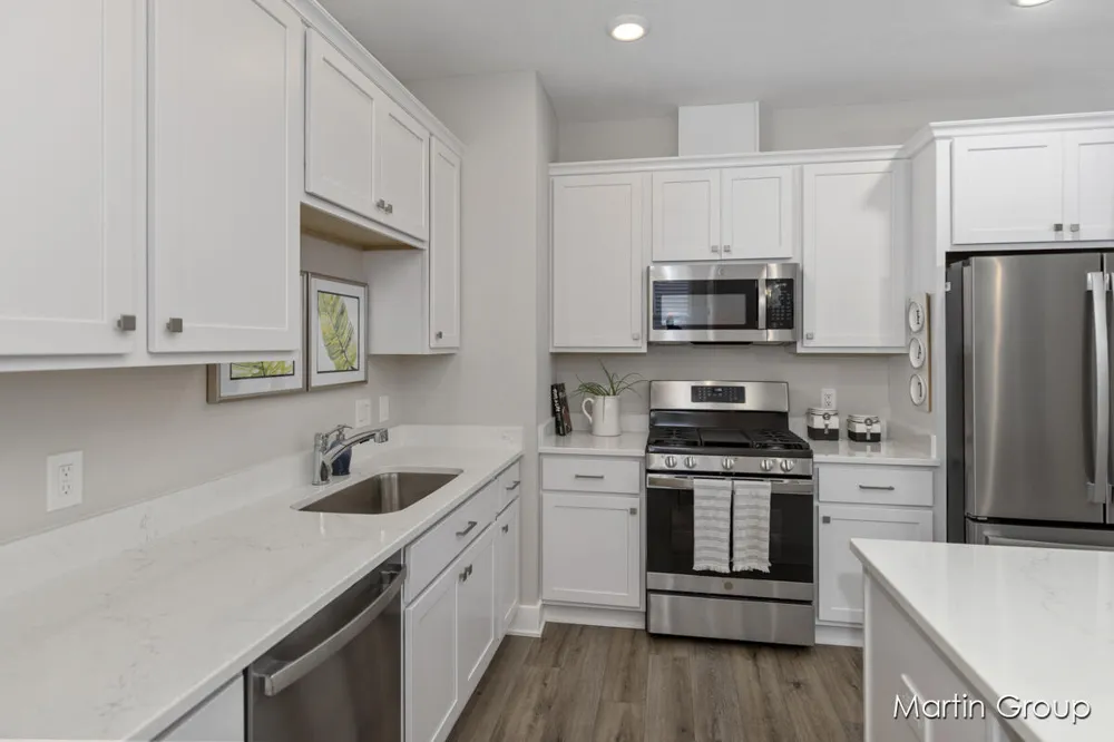 2240 Watertown Way NE Grand Rapids, MI 49505