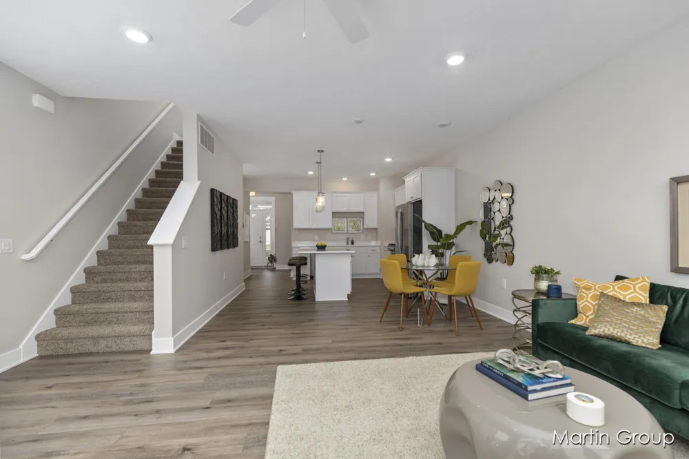 2240 Watertown Way NE Grand Rapids, MI 49505