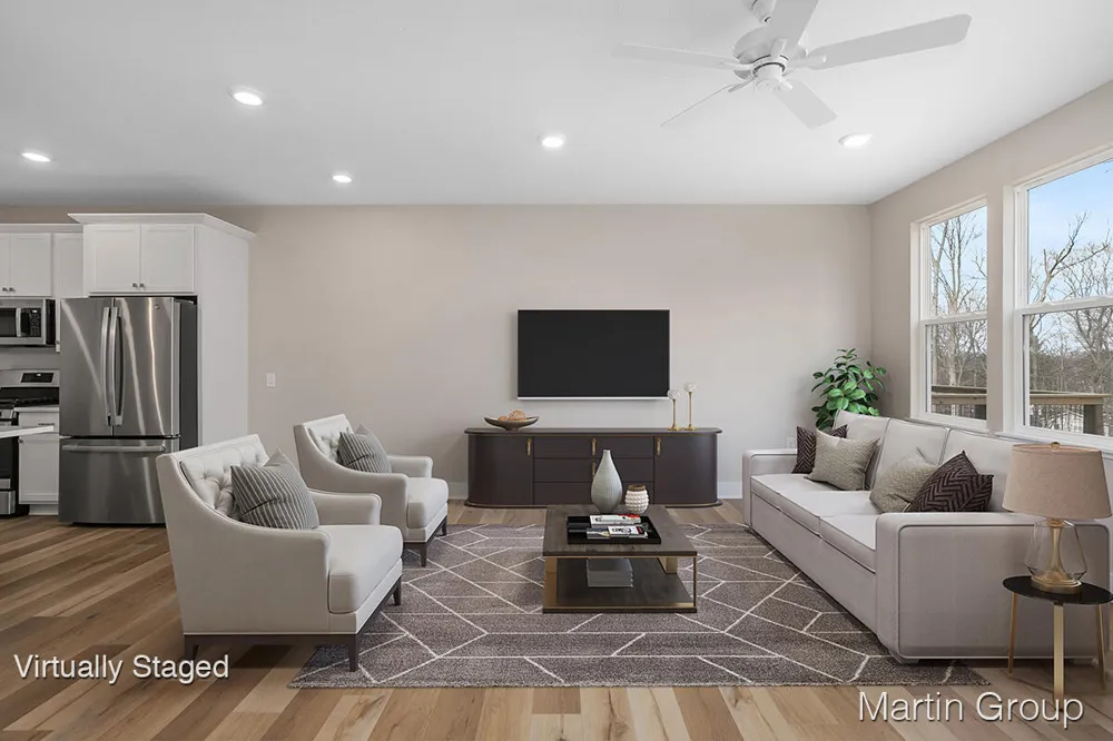 2240 Watertown Way NE Grand Rapids, MI 49505