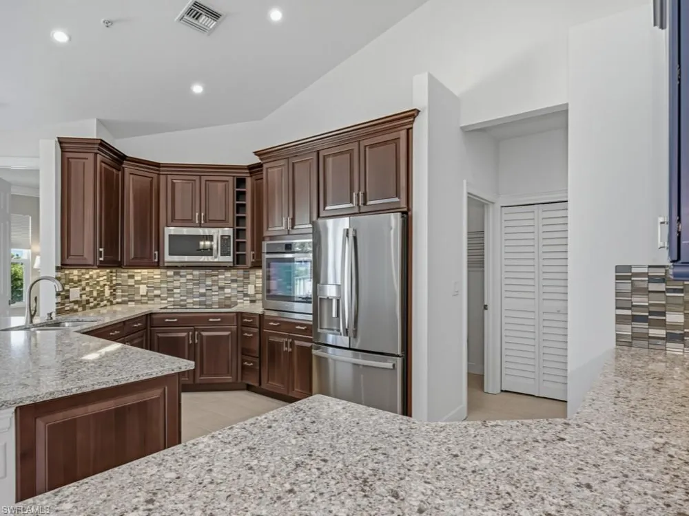 1105 Gayer Way #202 Marco Island, FL 34145