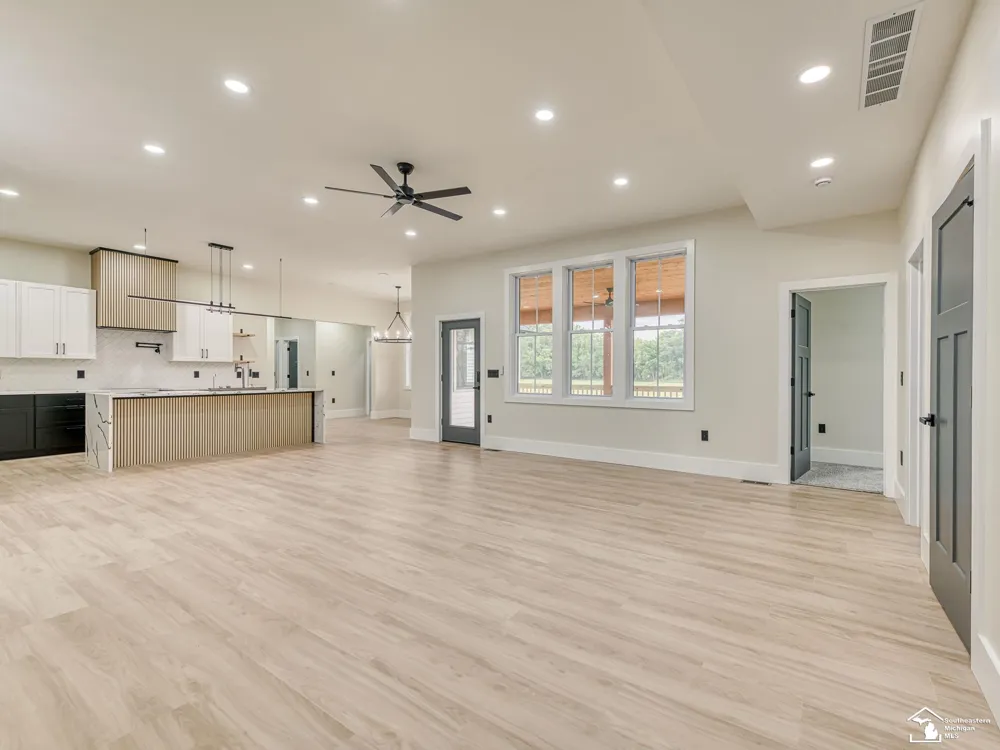 2706 S Custer Road Monroe Charter Township, MI 48161