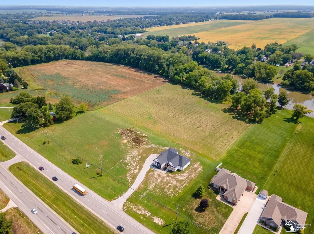 2706 S Custer Road Monroe Charter Township, MI 48161