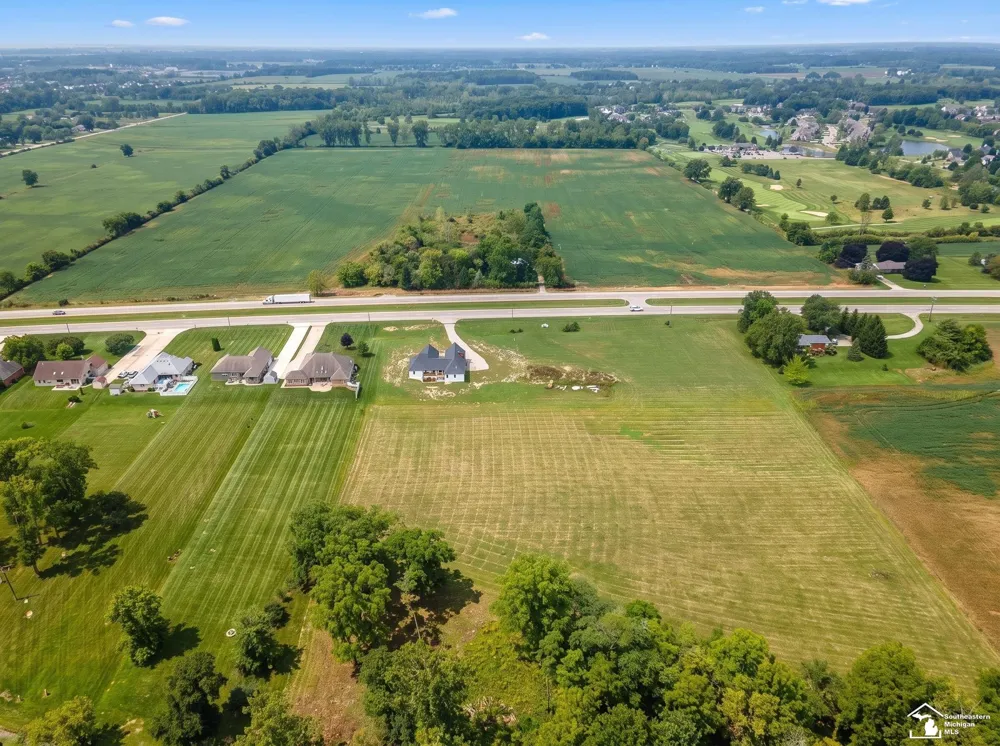 2706 S Custer Road Monroe Charter Township, MI 48161