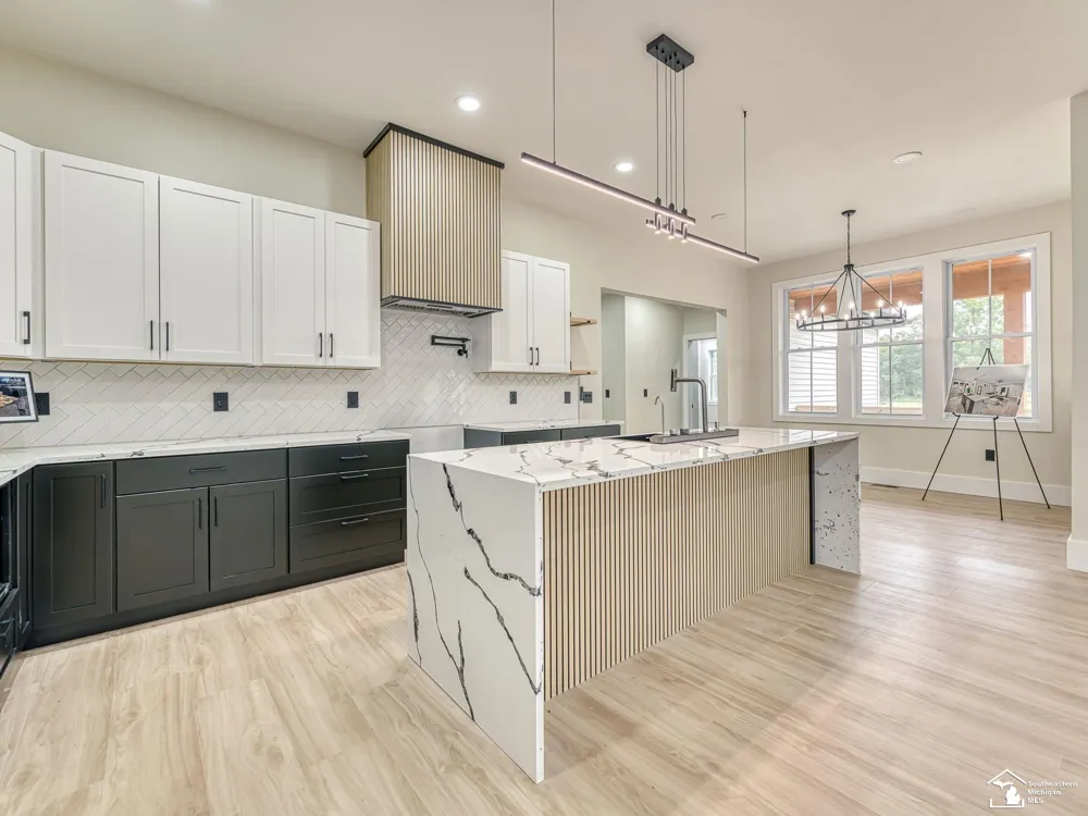 2706 S Custer Road Monroe Charter Township, MI 48161
