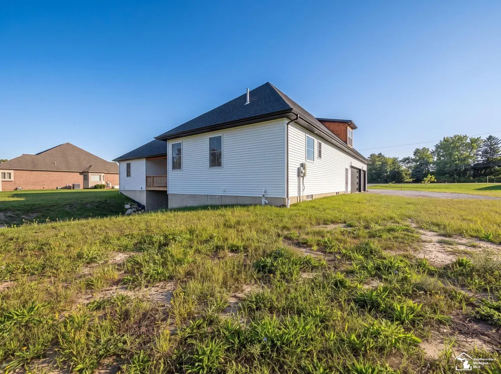 2706 S Custer Road Monroe Charter Township, MI 48161