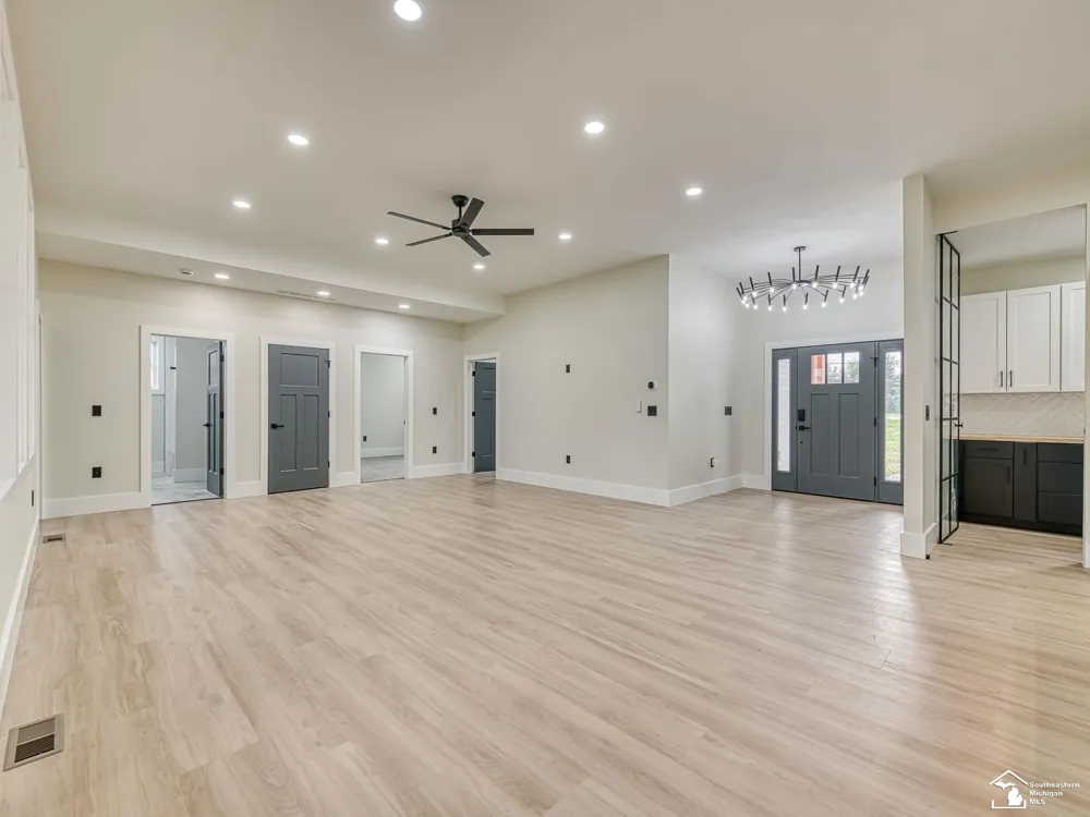 2706 S Custer Road Monroe Charter Township, MI 48161