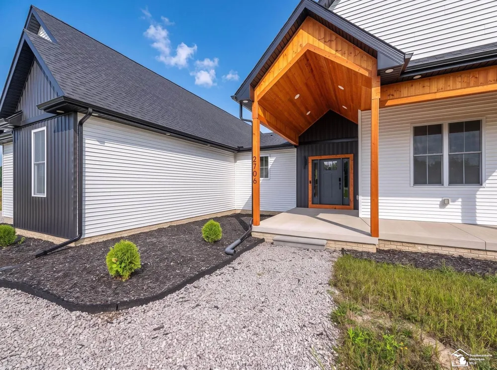 2706 S Custer Road Monroe Charter Township, MI 48161