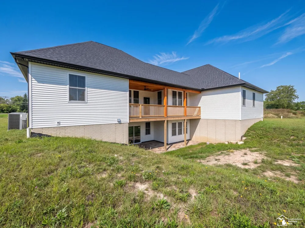 2706 S Custer Road Monroe Charter Township, MI 48161