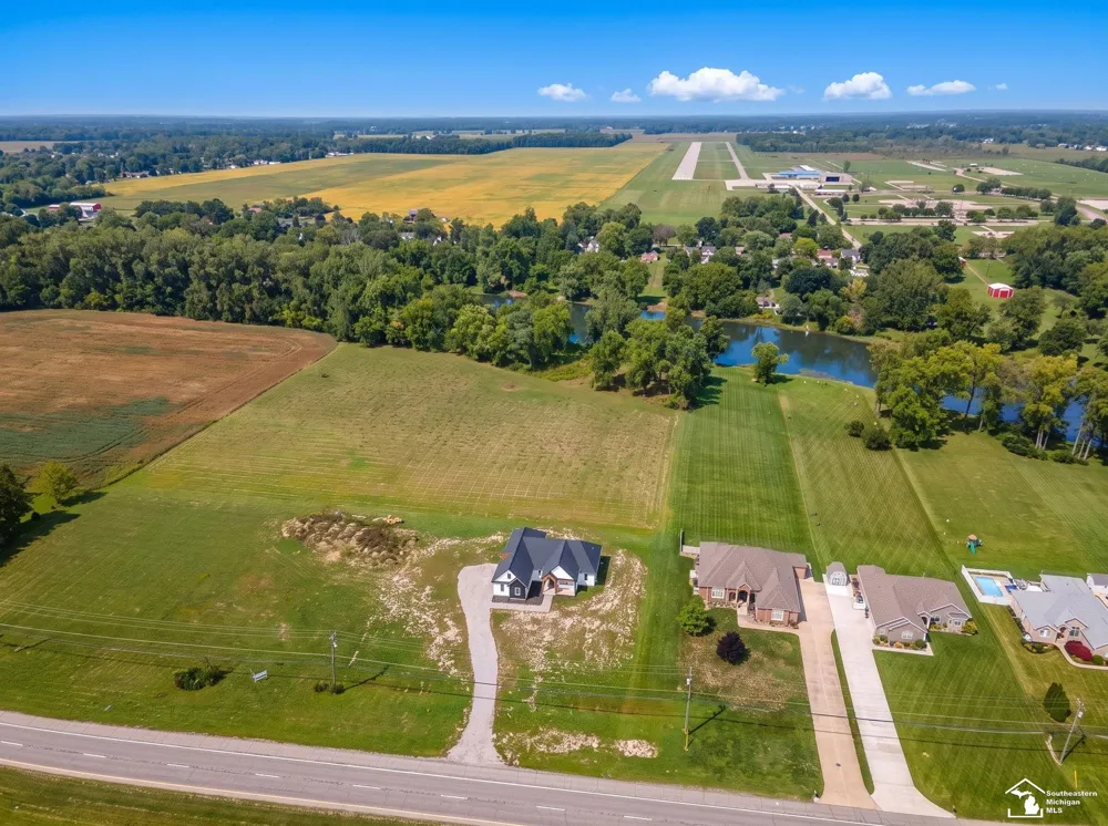 2706 S Custer Road Monroe Charter Township, MI 48161