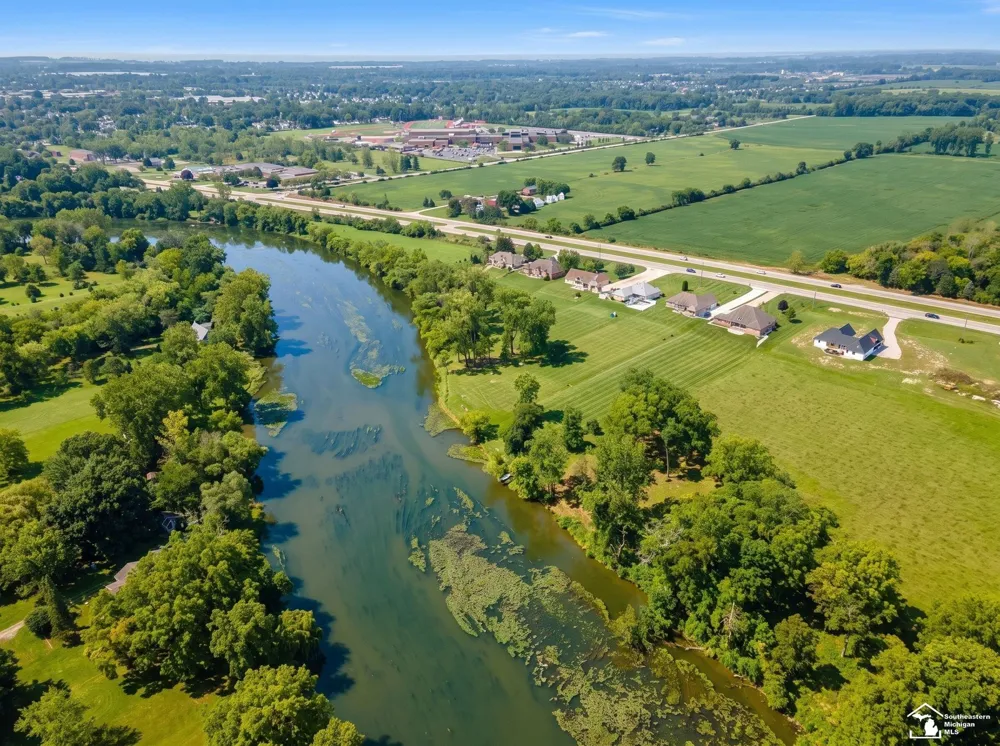 2706 S Custer Road Monroe Charter Township, MI 48161