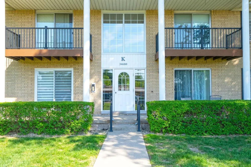 34680 Huntley Drive Sterling Heights City, MI 48312