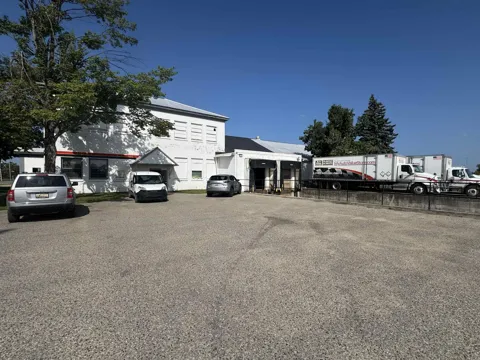 1075 S Wisconsin