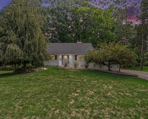 926 Clubview Drive