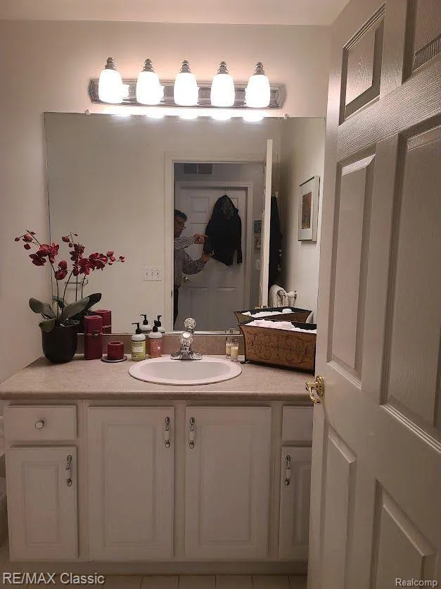 39530 ROCKCREST LANE Northville Township, MI 48168