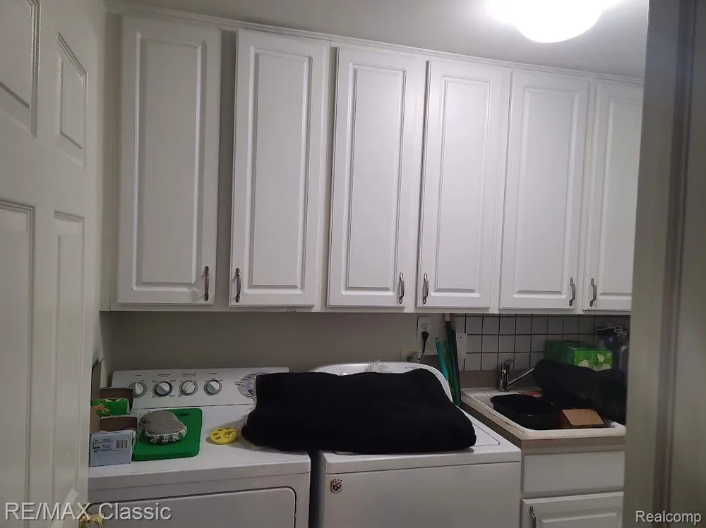 39530 ROCKCREST LANE Northville Township, MI 48168