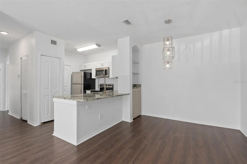 2717 MAITLAND CROSSING WAY #205 Orlando, FL 32810