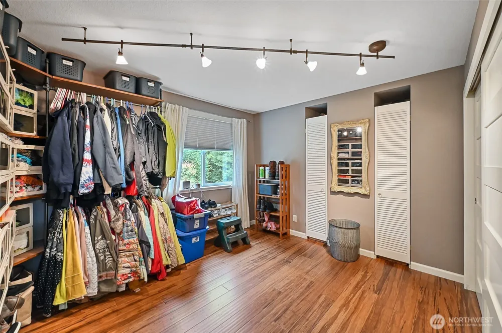 16732 NE 138th Court Woodinville, WA 98072