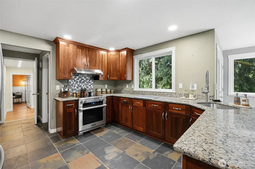 16732 NE 138th Court Woodinville, WA 98072