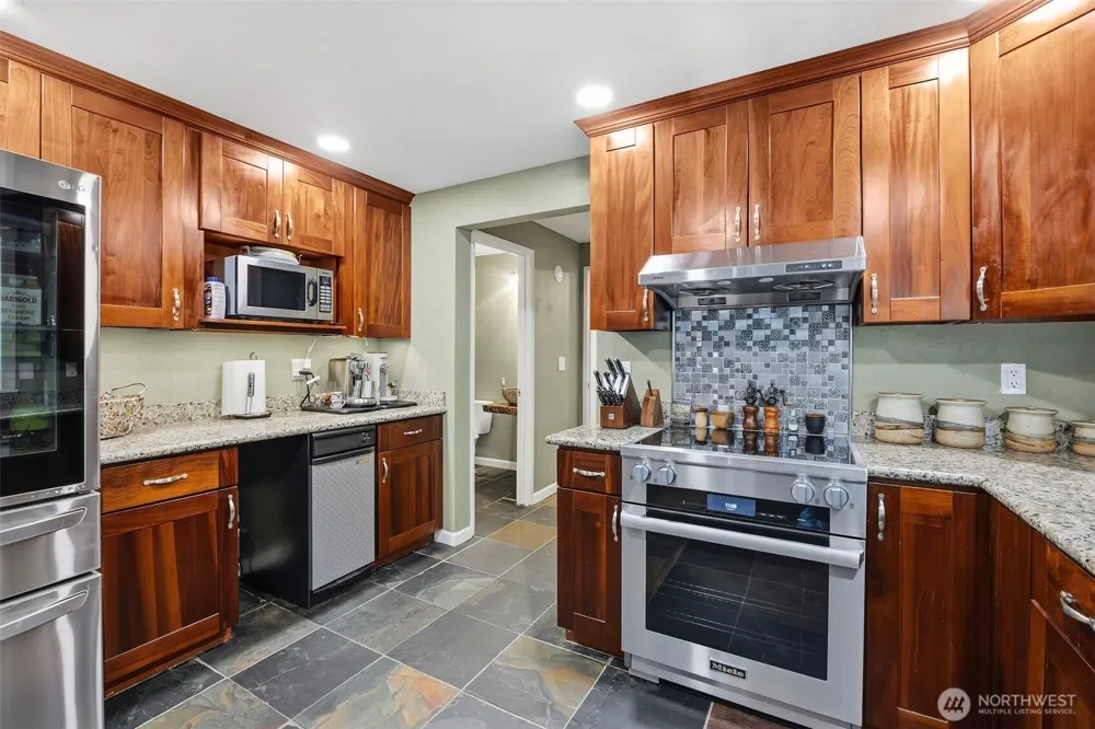 16732 NE 138th Court Woodinville, WA 98072