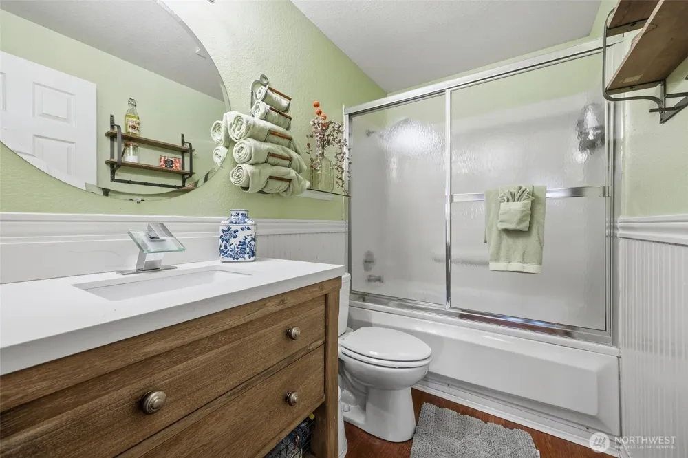 16732 NE 138th Court Woodinville, WA 98072
