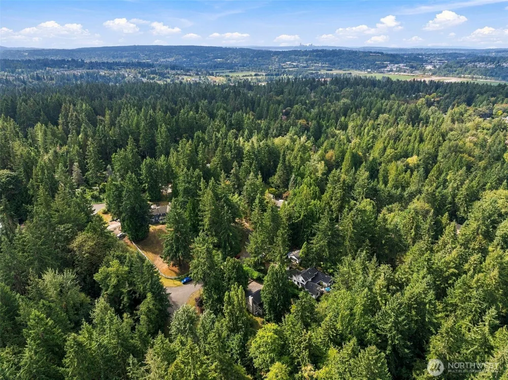 16732 NE 138th Court Woodinville, WA 98072