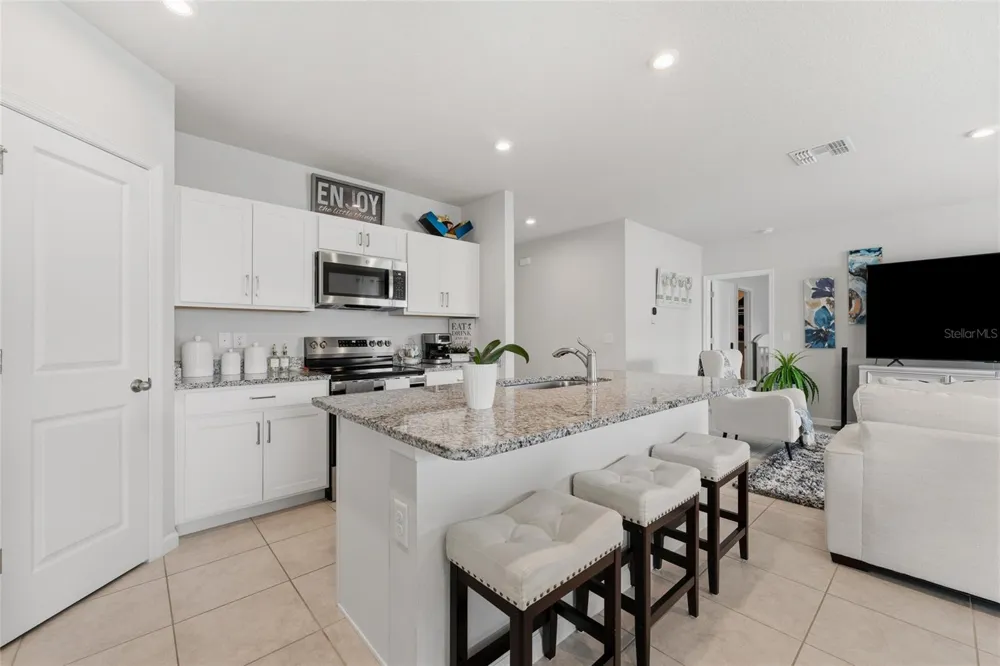 1190 LEXINGTON LANE Haines City, FL 33844