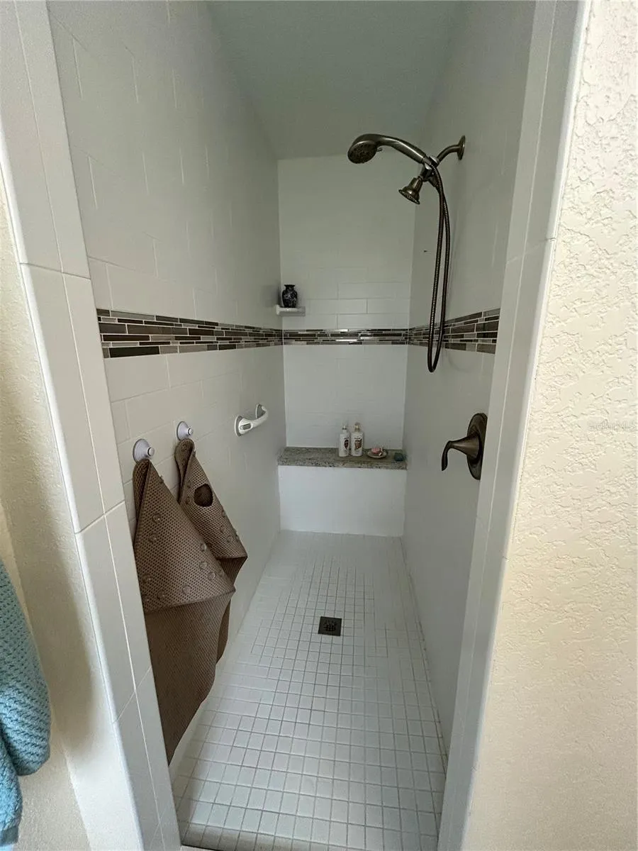1759 HAINSWORTH AVENUE North Port, FL 34288