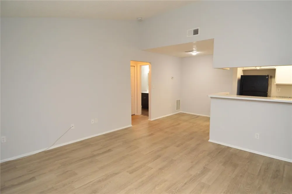 8645 FANCY FINCH DRIVE #202 Tampa, FL 33614