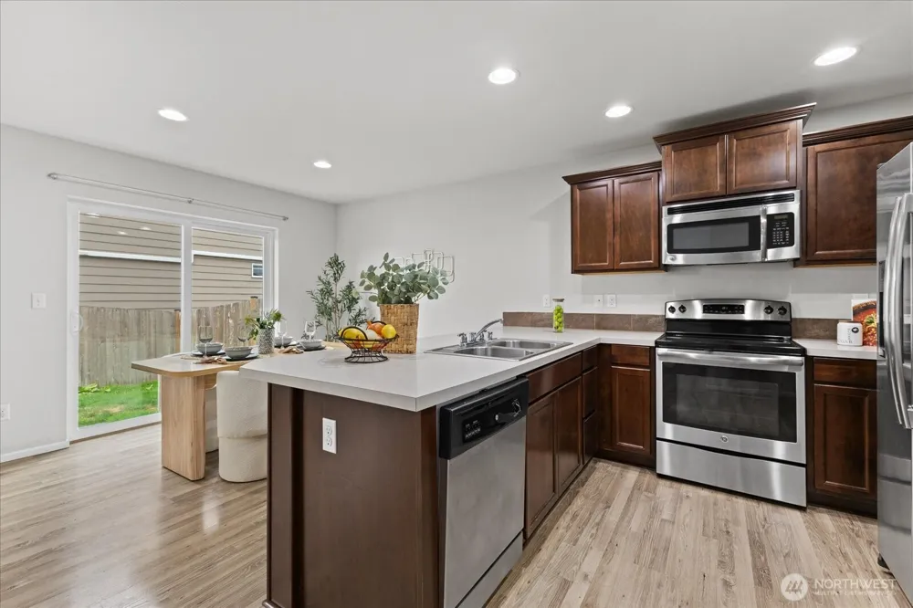 7423 19th Place SE Lake Stevens, WA 98258