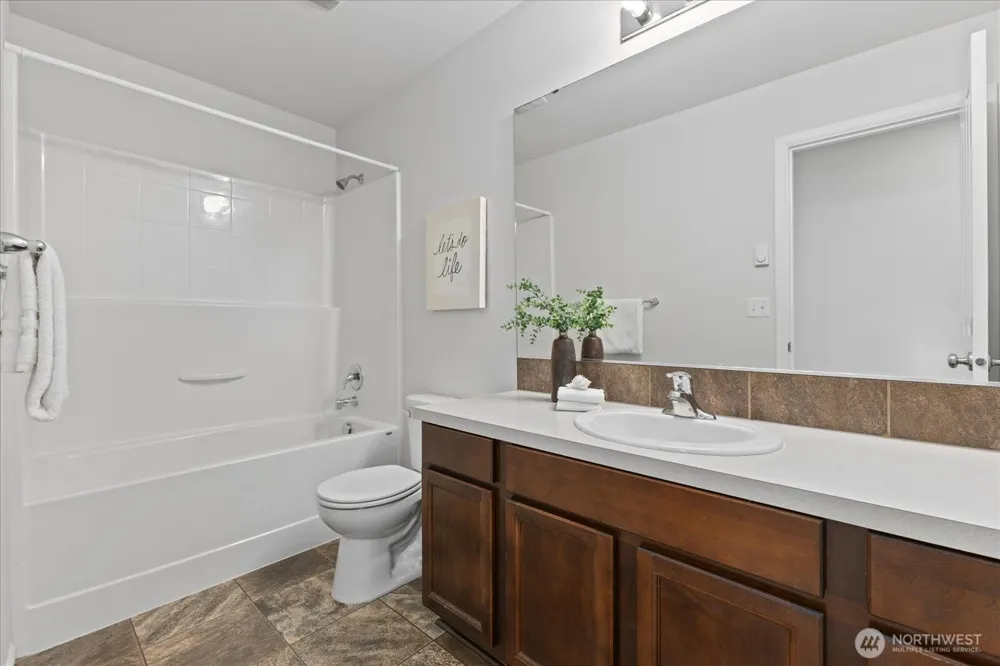 7423 19th Place SE Lake Stevens, WA 98258