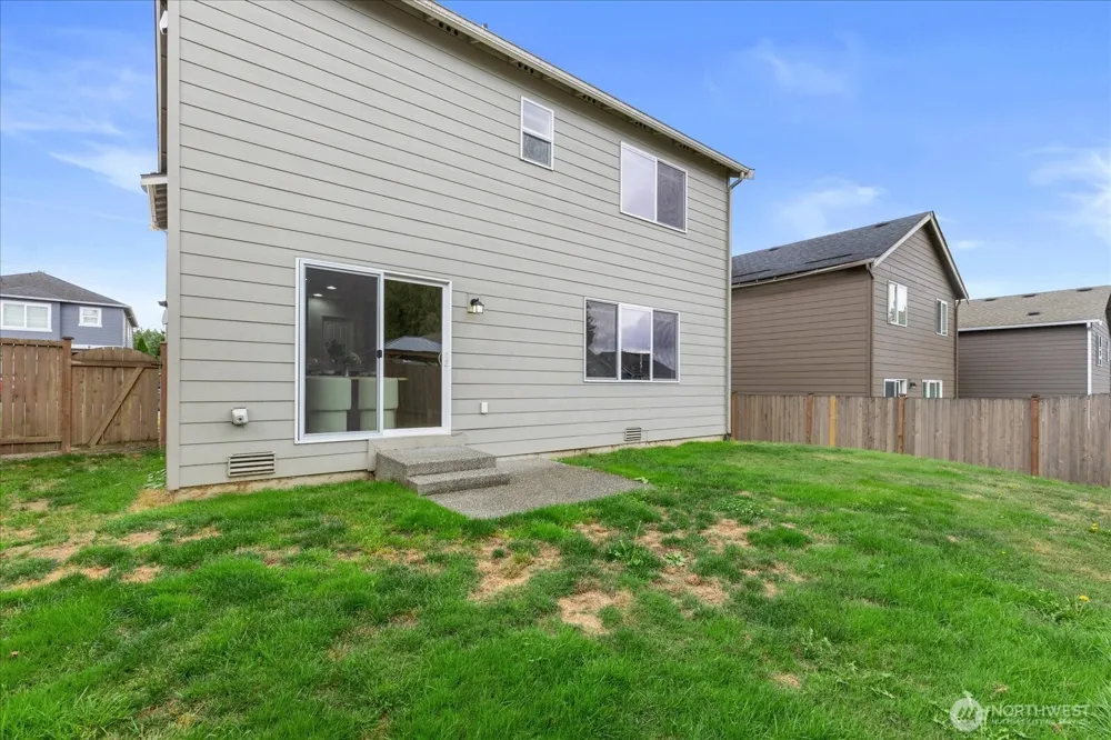 7423 19th Place SE Lake Stevens, WA 98258
