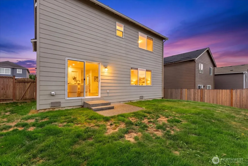 7423 19th Place SE Lake Stevens, WA 98258