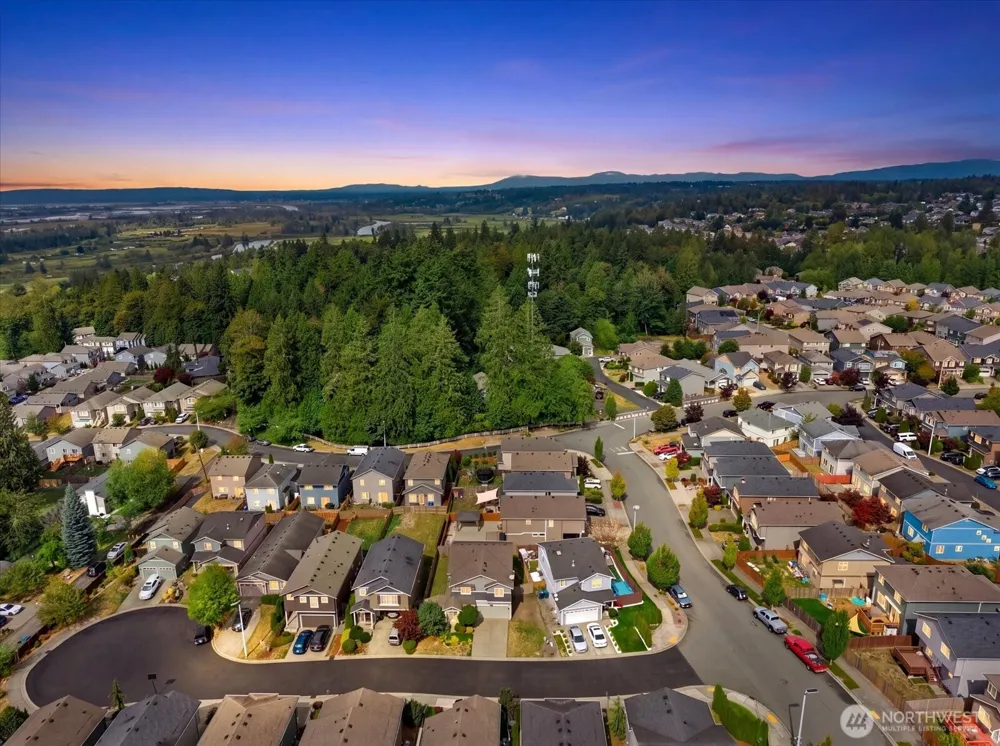 7423 19th Place SE Lake Stevens, WA 98258