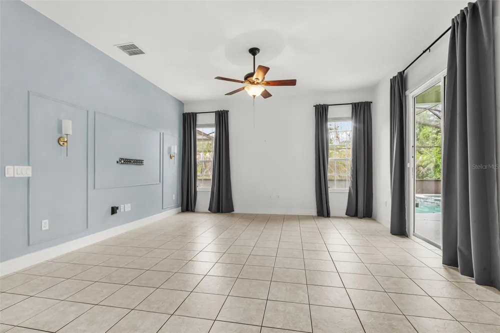2806 SPINNING SILK COURT Kissimmee, FL 34747