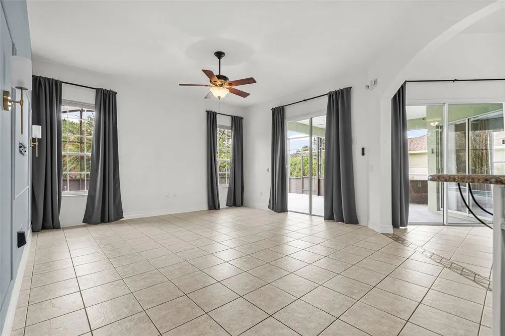 2806 SPINNING SILK COURT Kissimmee, FL 34747