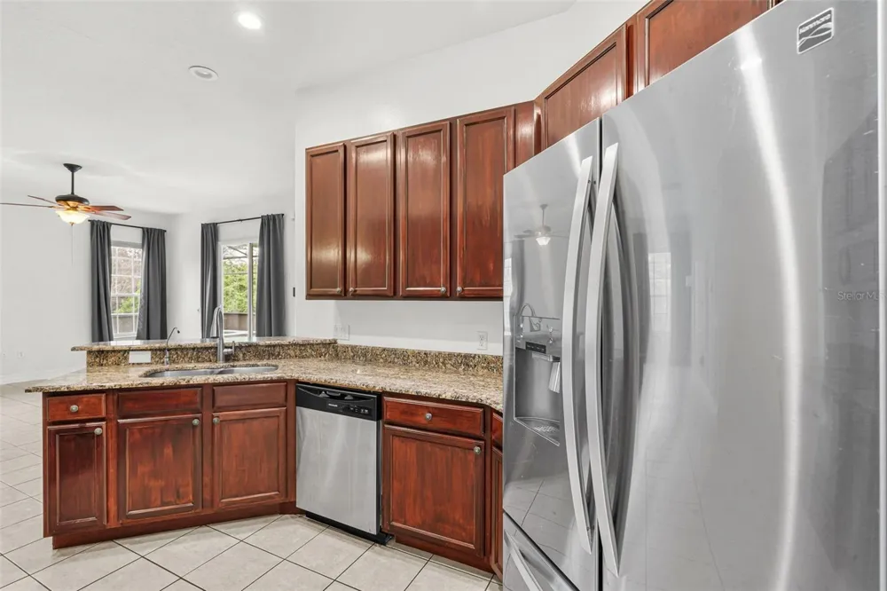 2806 SPINNING SILK COURT Kissimmee, FL 34747