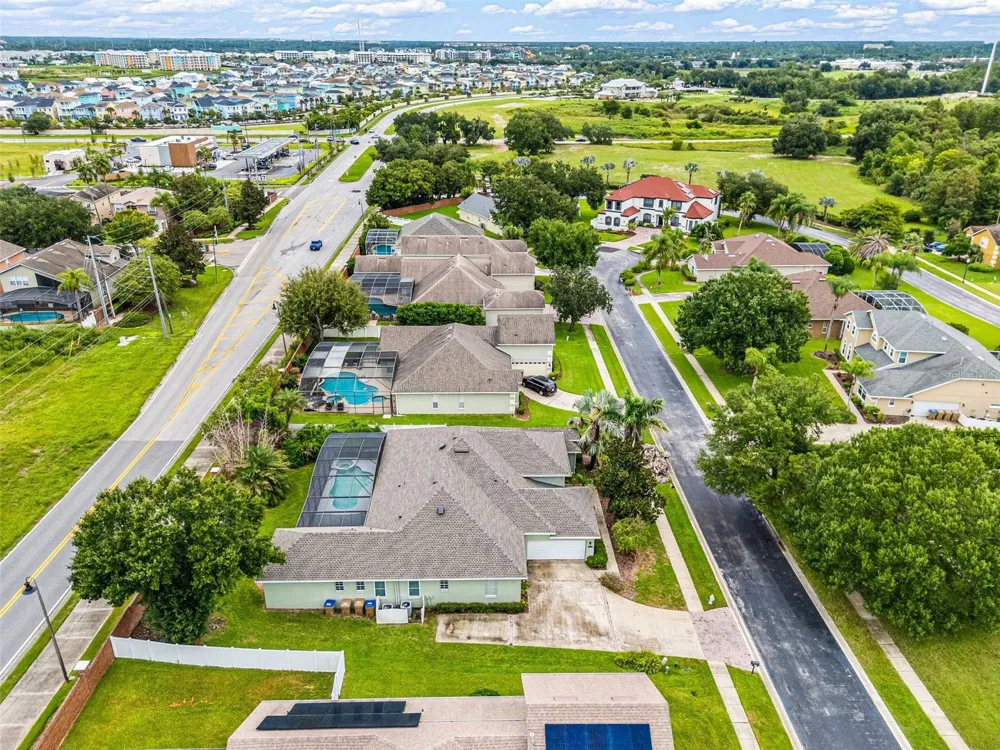 2806 SPINNING SILK COURT Kissimmee, FL 34747