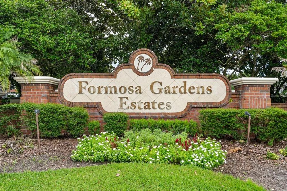 2806 SPINNING SILK COURT Kissimmee, FL 34747