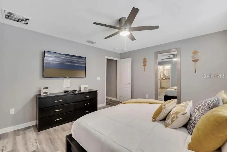 8966 SUGAR PALM ROAD Kissimmee, FL 34747