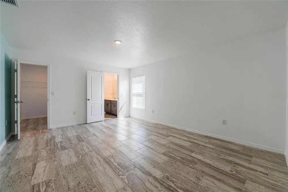 2021 AMBER SWEET CIRCLE Dundee, FL 33838