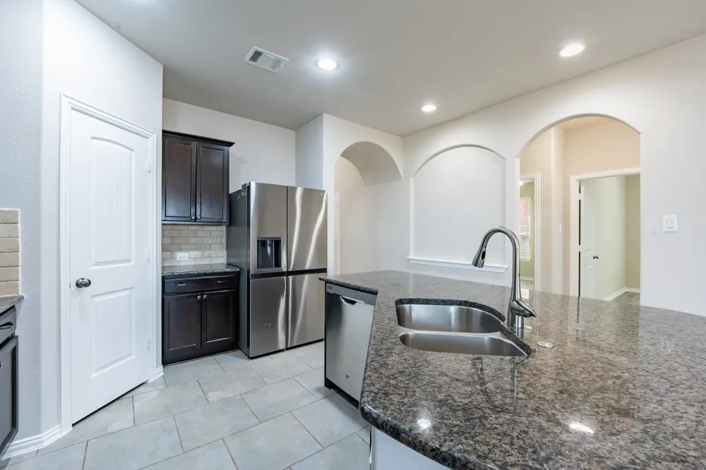 2604 Auburn Chestnut Lane Pflugerville, TX 78660