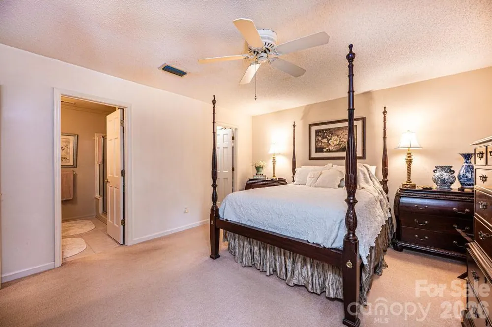 3725 Rock Bridge Drive NE Conover, NC 28613