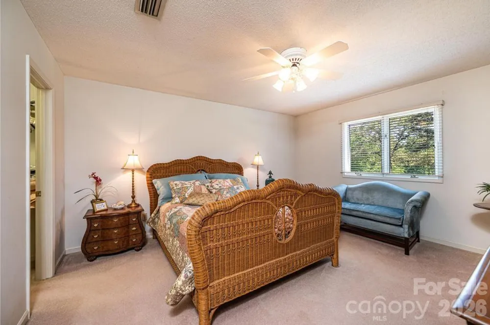 3725 Rock Bridge Drive NE Conover, NC 28613
