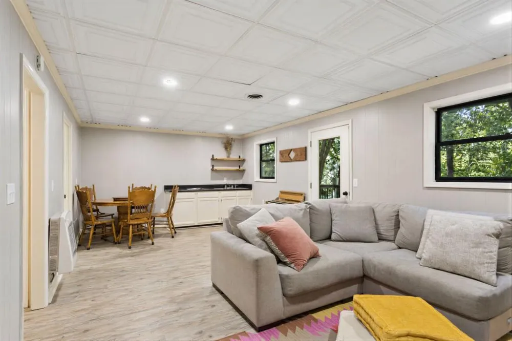 326 W Claiborne Court Marietta, GA 30066