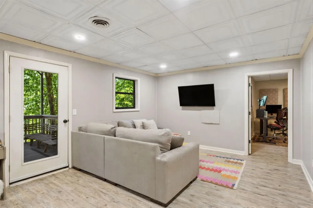 326 W Claiborne Court Marietta, GA 30066