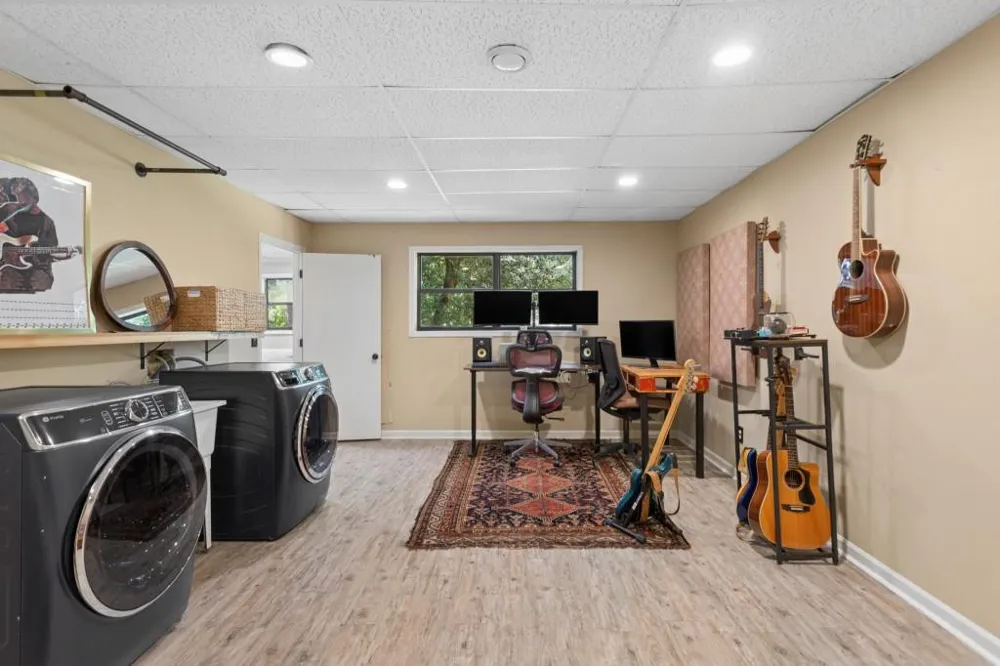 326 W Claiborne Court Marietta, GA 30066