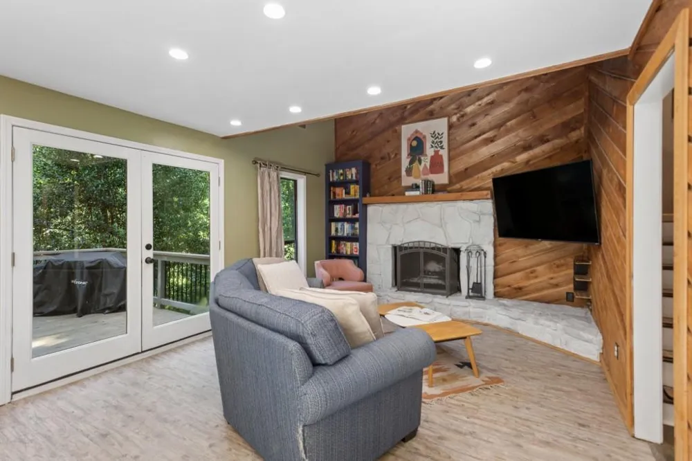 326 W Claiborne Court Marietta, GA 30066