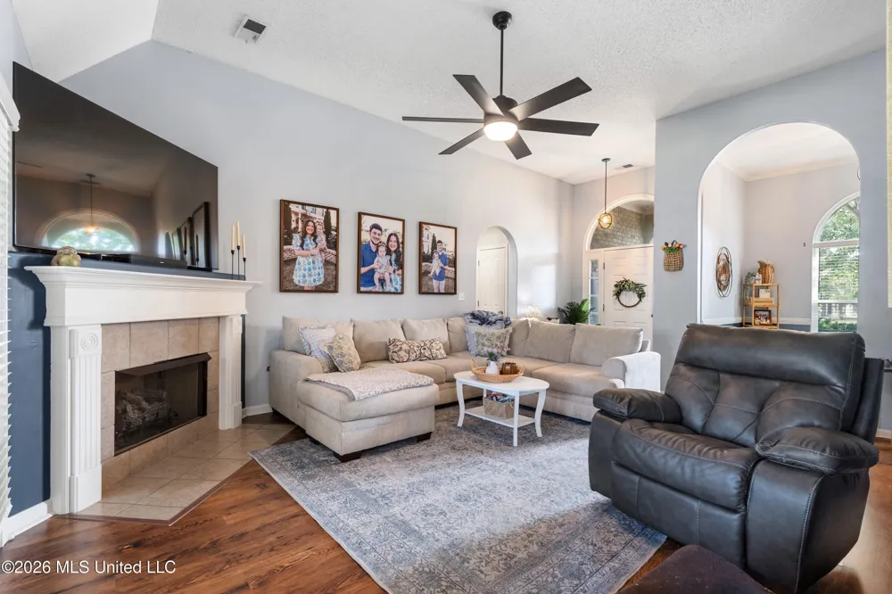 1107 Tara Drive Hernando, MS 38632