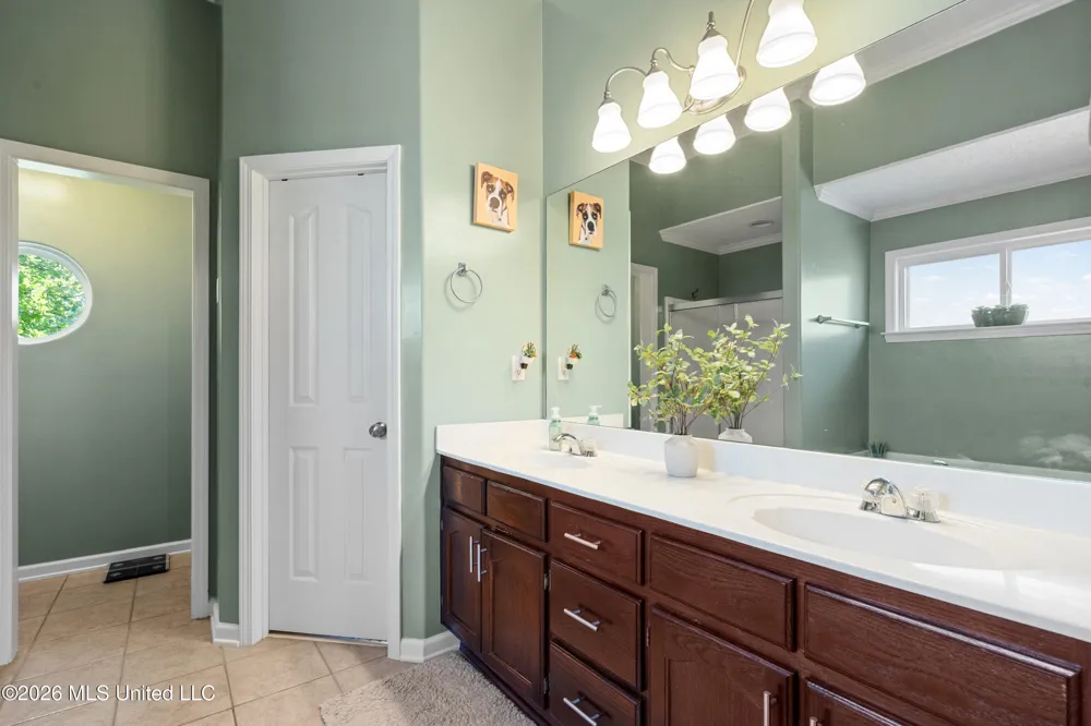 1107 Tara Drive Hernando, MS 38632