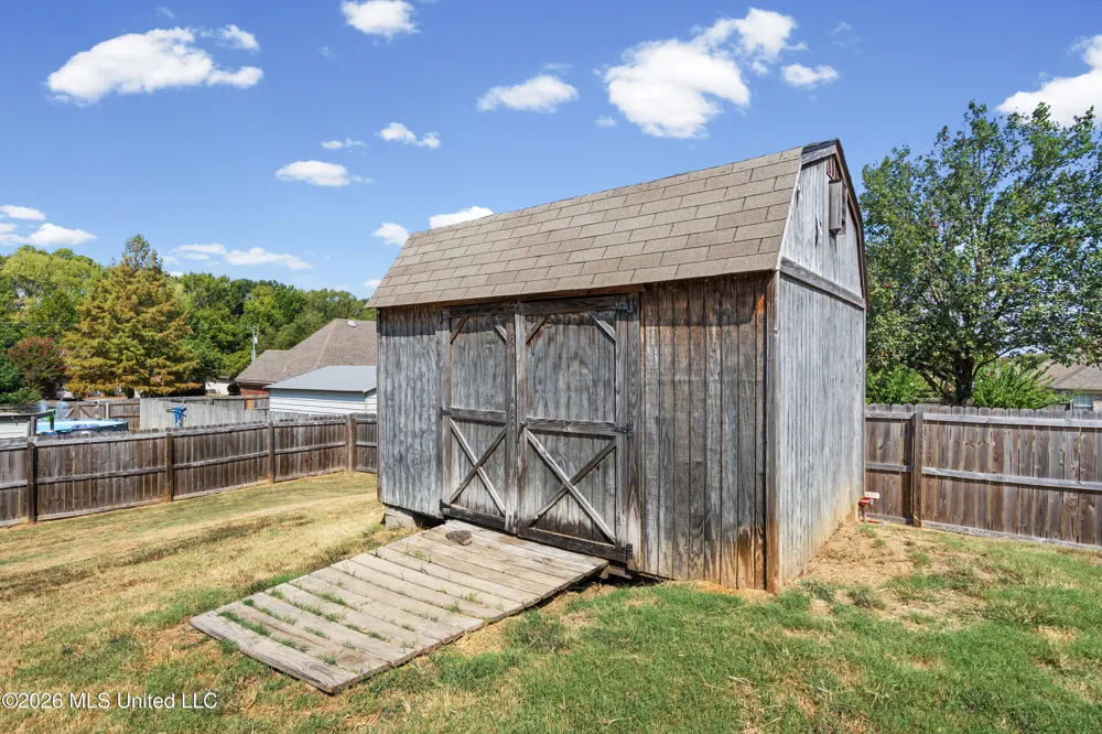1107 Tara Drive Hernando, MS 38632
